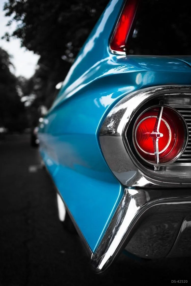 1961 Cadillac Series 62 Convertible in Niagara Falls 3