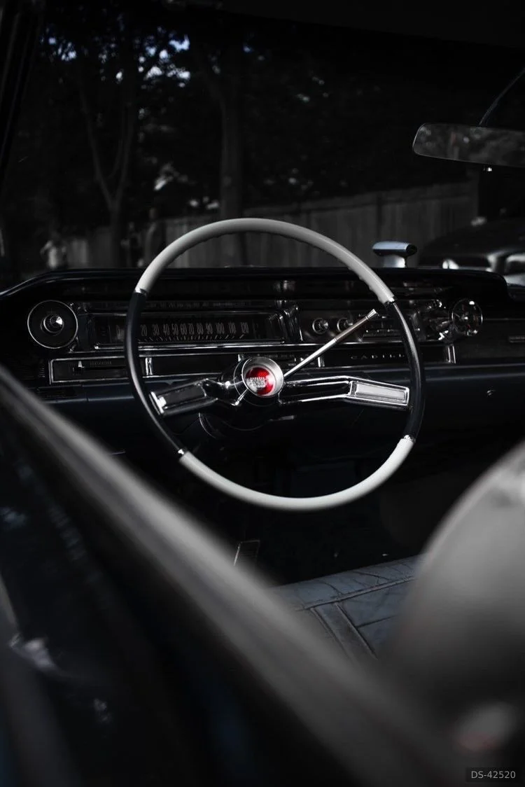 1961 Cadillac Series 62 Convertible in Niagara Falls 6