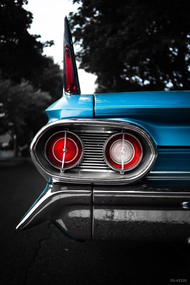 1961 Cadillac Series 62 Convertible in Niagara Falls 4