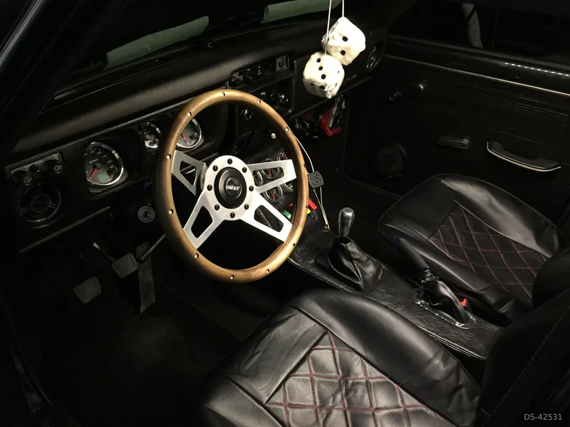 1970 Datsun 510 in Calgary 9
