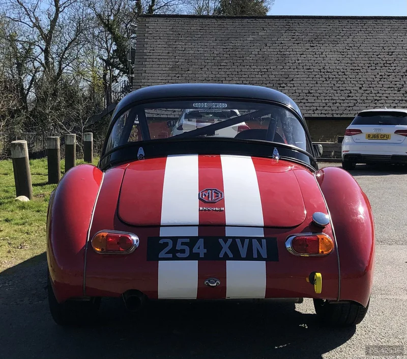 1962 MG Mk2 in South Nutfield 4