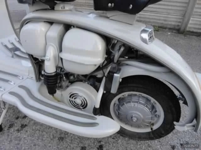 1960 Innocenti Lambretta 150 Li in Vieste 5