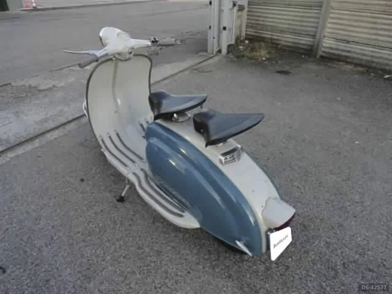 1960 Innocenti Lambretta 150 Li in Vieste 2