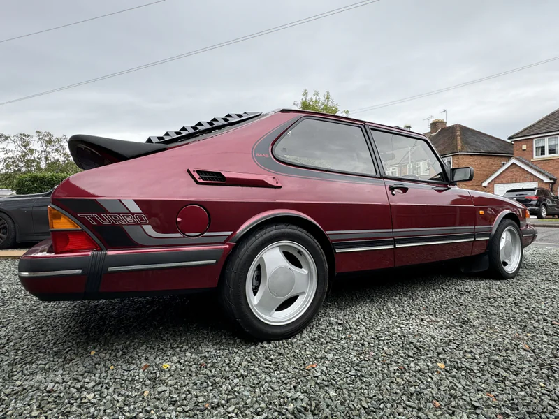 1993 Saab 900 T16s Ruby in Studley 2