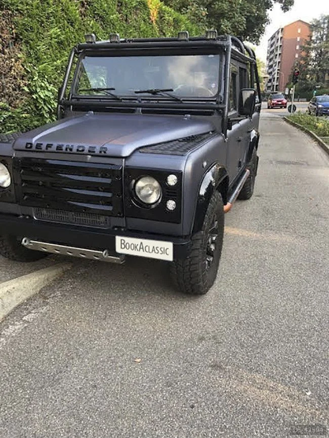 2001 Land Rover Defender 110 Cc in Vedano Al Lambro 8