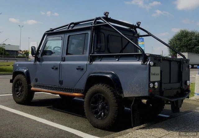 2001 Land Rover Defender 110 Cc in Vedano Al Lambro 17