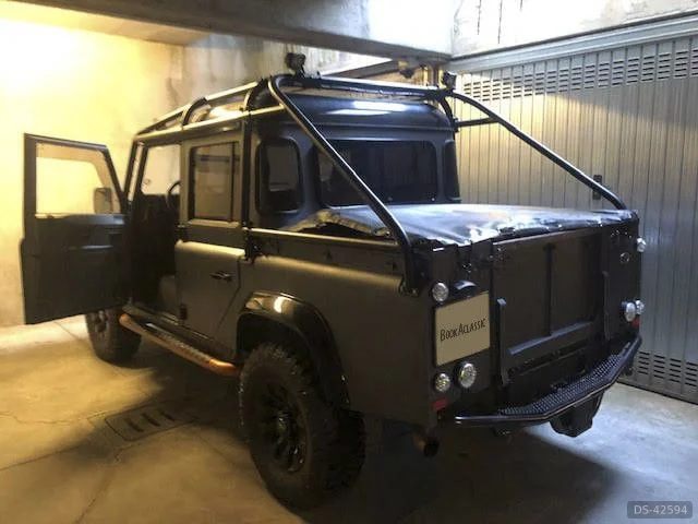 2001 Land Rover Defender 110 Cc in Vedano Al Lambro 9