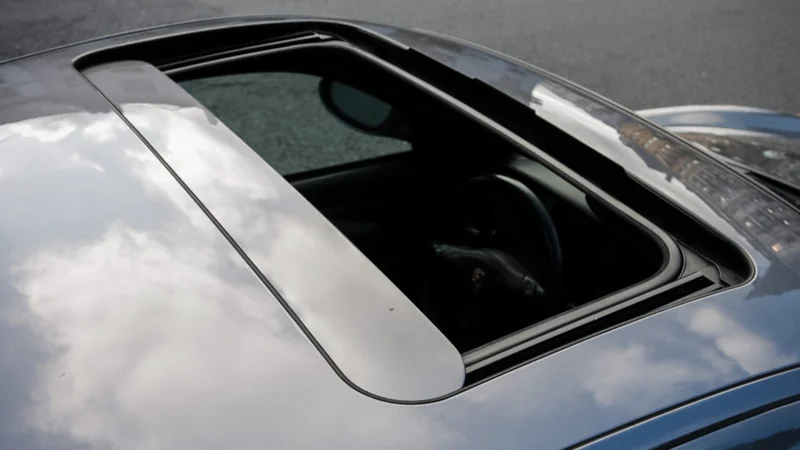 2002 Porsche 911 in Oslo 15
