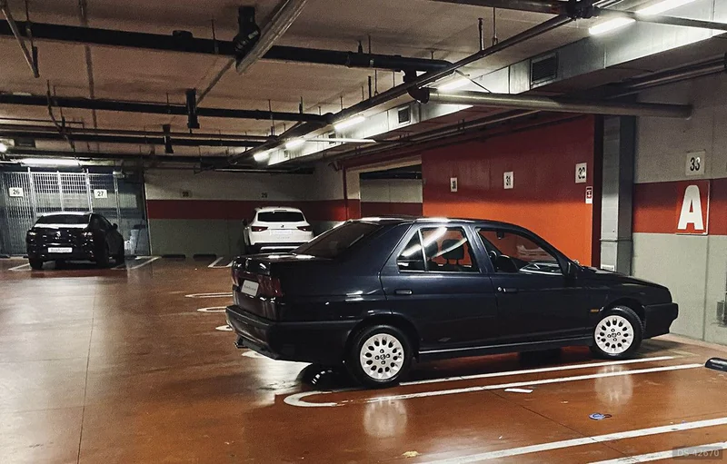 1994 Alfa Romeo 155 in Sesto Fiorentino 3