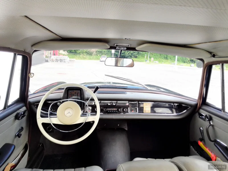 1967 Mercedes-Benz W110 in Gloggnitz 4