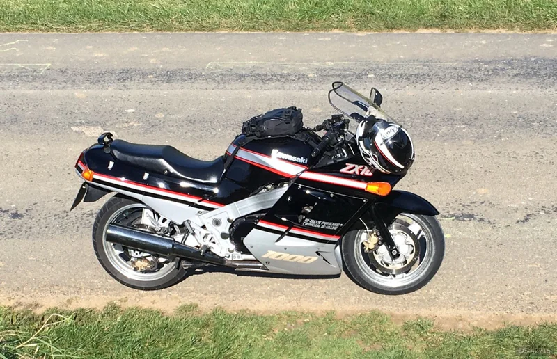1989 Kawasaki Zx10b2 in Wretham