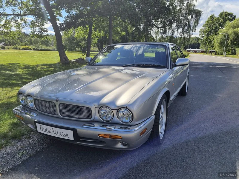 1998 Jaguar XJR in Täby 2
