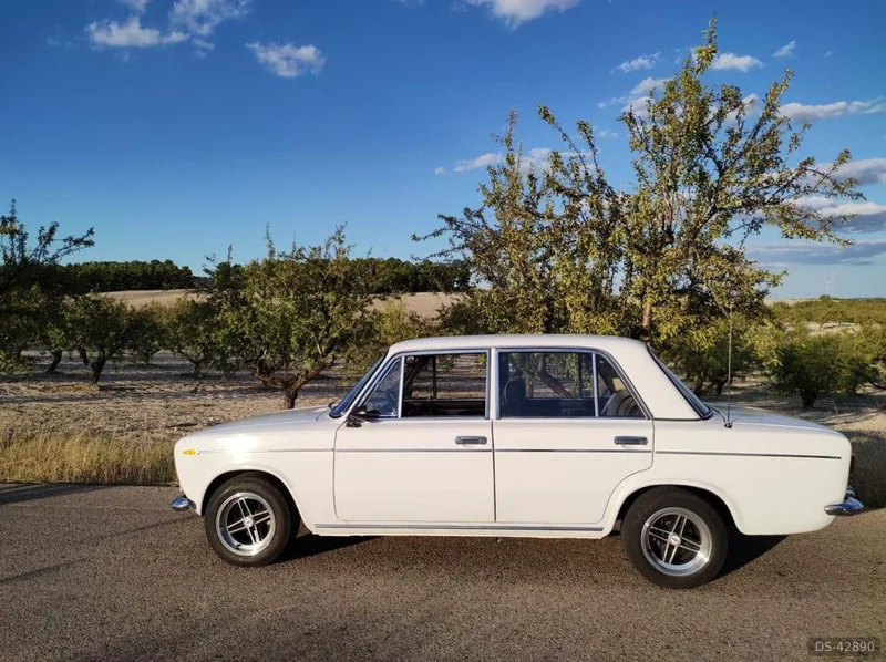 1971 Seat 1430 in Madrid 2