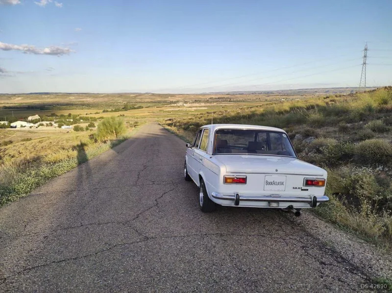 1971 Seat 1430 in Madrid 4