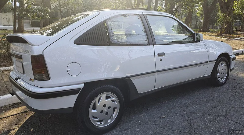 1993 Chevrolet Kadett GSI in São Paulo 8