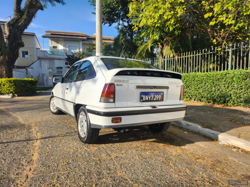 1993 Chevrolet Kadett GSI in São Paulo 9