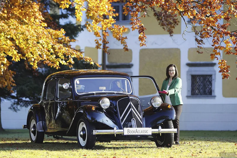 1954 Citroen 11cv in Linz 2
