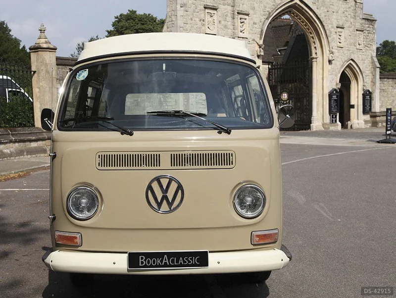 1969 Volkswagen Type 2 Early Bay Campervan in London 4