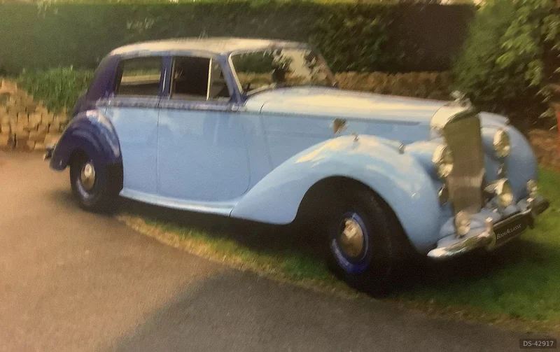 1949 Bentley Mark V1 in Canterbury 4