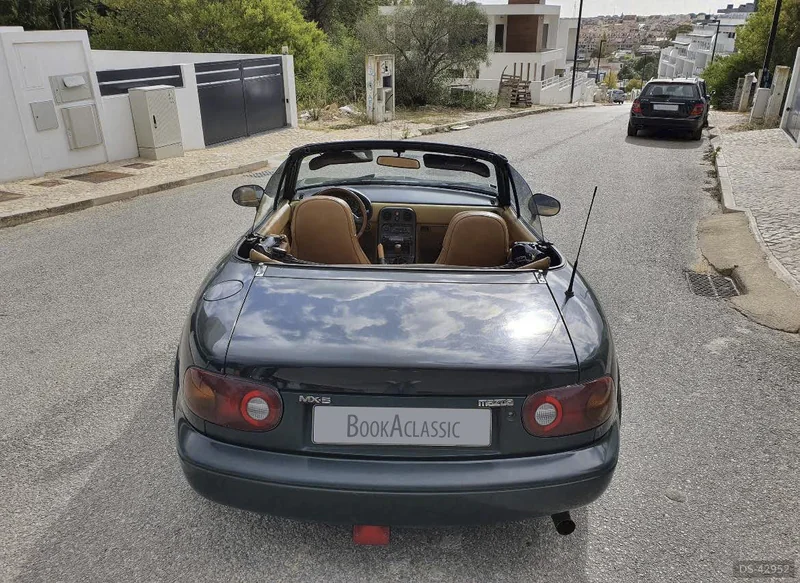 1992 Mazda Mx-5 in Amora 4