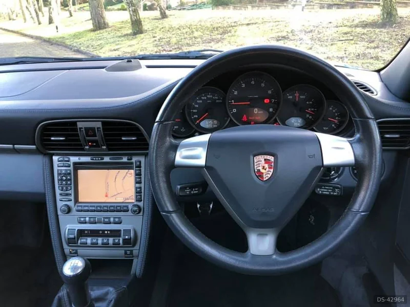 2006 Porsche 911 Carrera in Glasgow 9