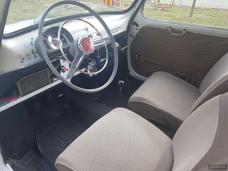 1968 Seat 600 D in Brunete 9