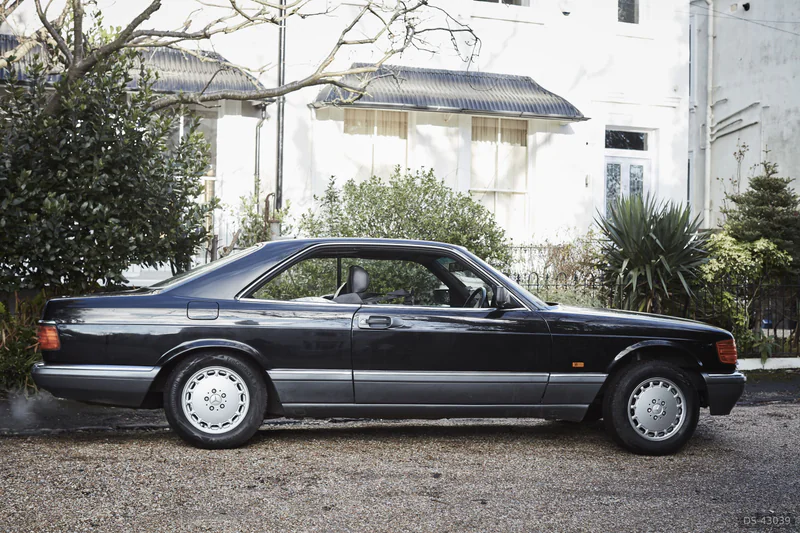 1988 Mercedes-Benz Sec 420 in London 2