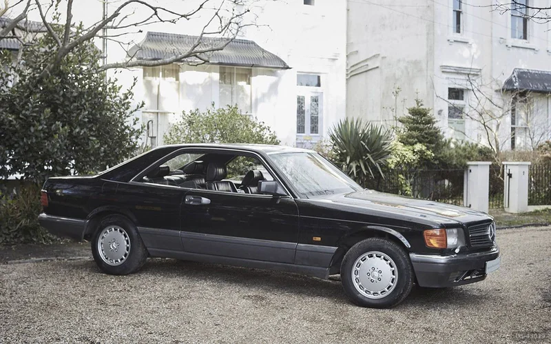 1988 Mercedes-Benz Sec 420 in London 10