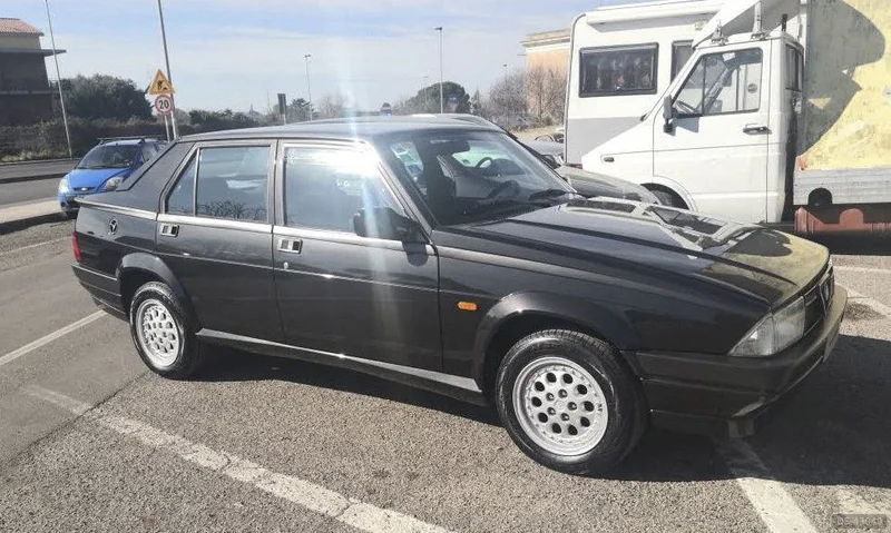 1991 Alfa Romeo Alfa Romeo 75 Twin Spark A.s.n. in Civitavecchia 1