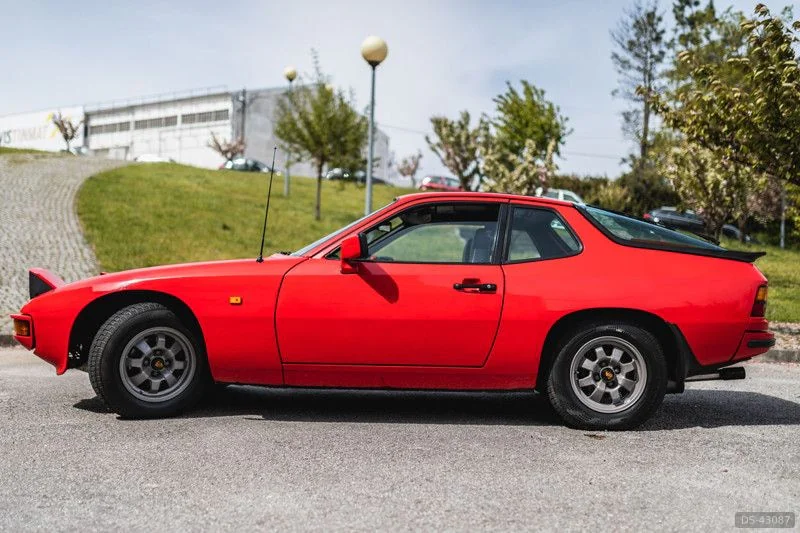 1982 Porsche 924 Targa in Viseu 3
