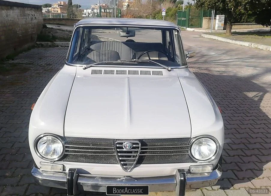 1972 Alfa Romeo Giluia 1300 Super