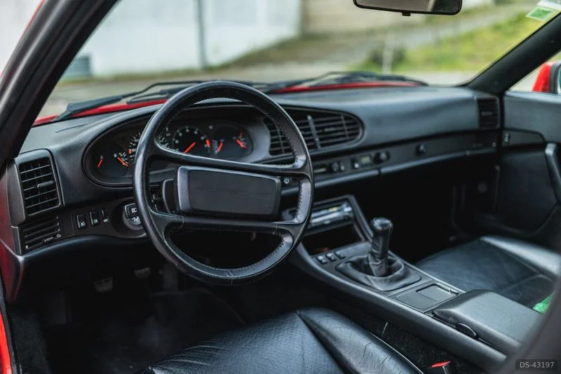 1989 Porsche 944 S2 Cabrio in Viseu 9