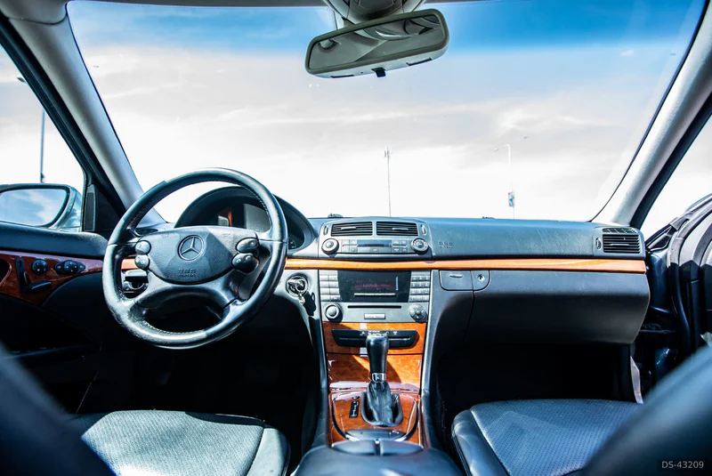 2007 Mercedes-Benz E200 in Cartagena De Indias 2