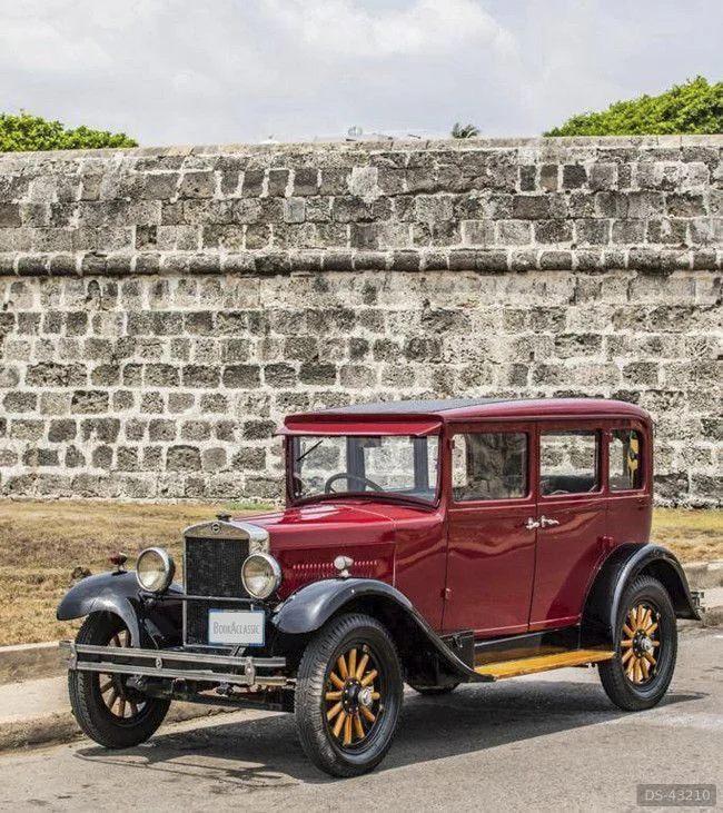 1928 Studebaker Dictator