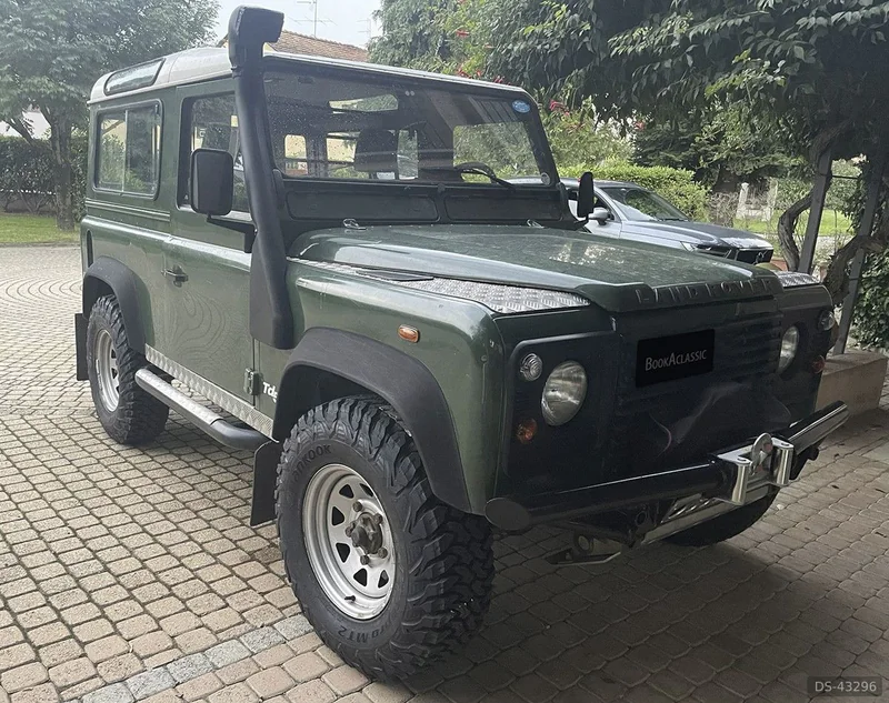 1998 Land Rover Defender in Sesto Calende 3