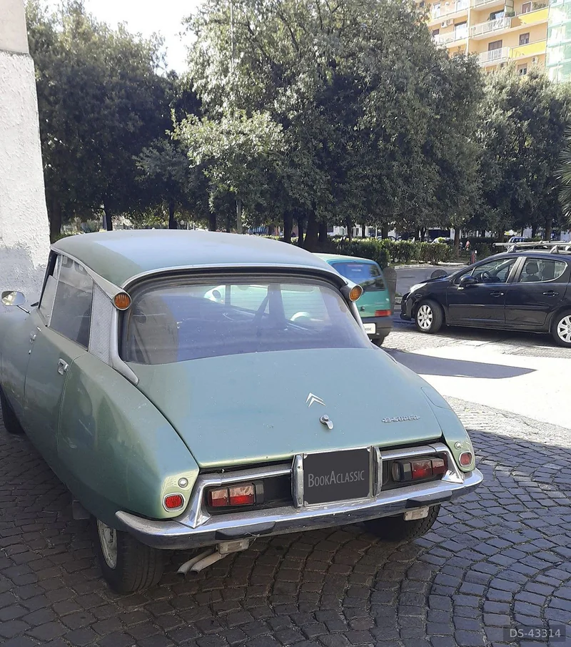 1971 Citroen Ds in Napoli 1