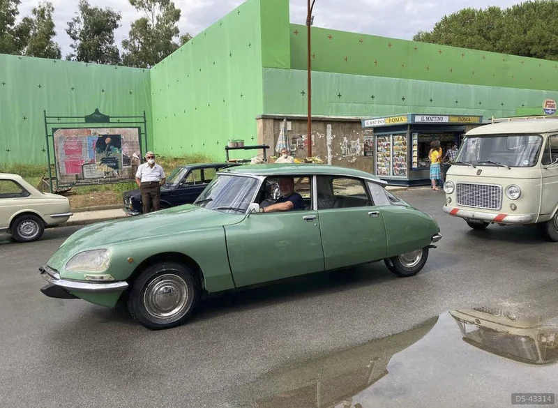 1971 Citroen Ds in Napoli 2