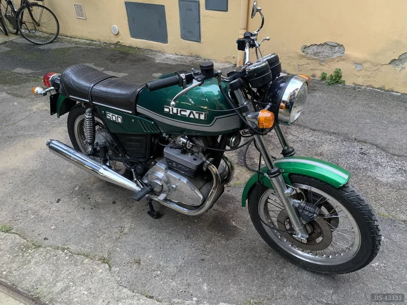 1976 Ducati Gtl 500 in Firenze 2