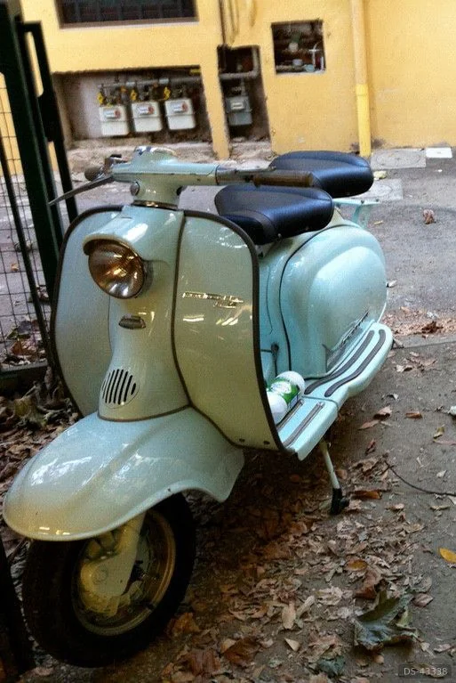 1959 Lambretta Li 150 1 Serie in Florence 4