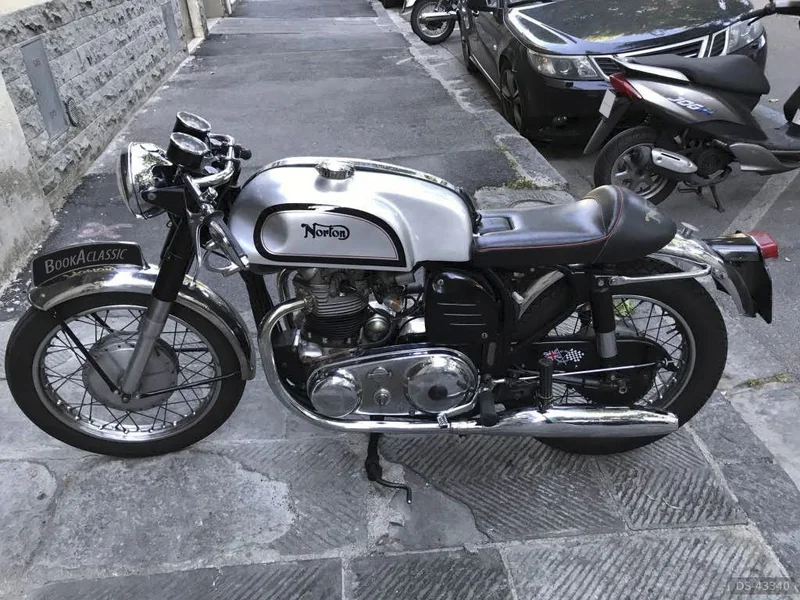 1966 Norton Atlas 750 in Florence 5