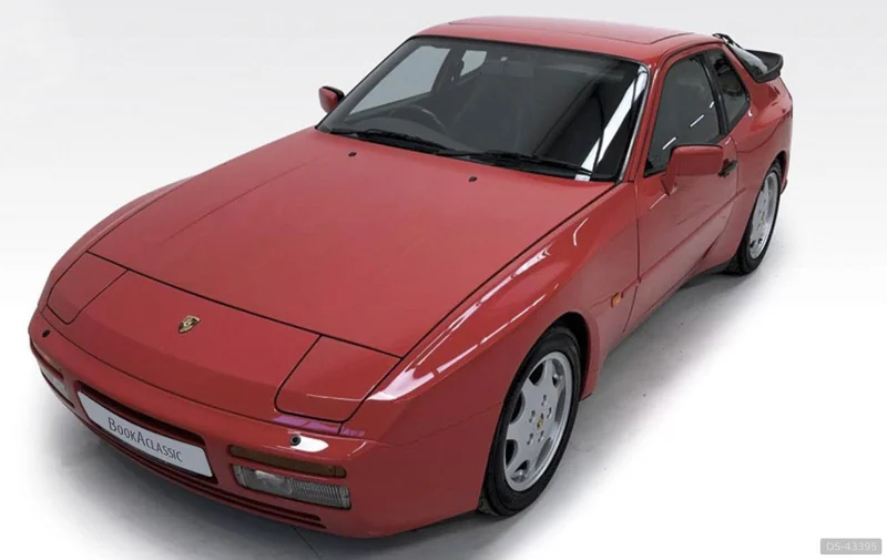 1989 Porsche 944 in London 5