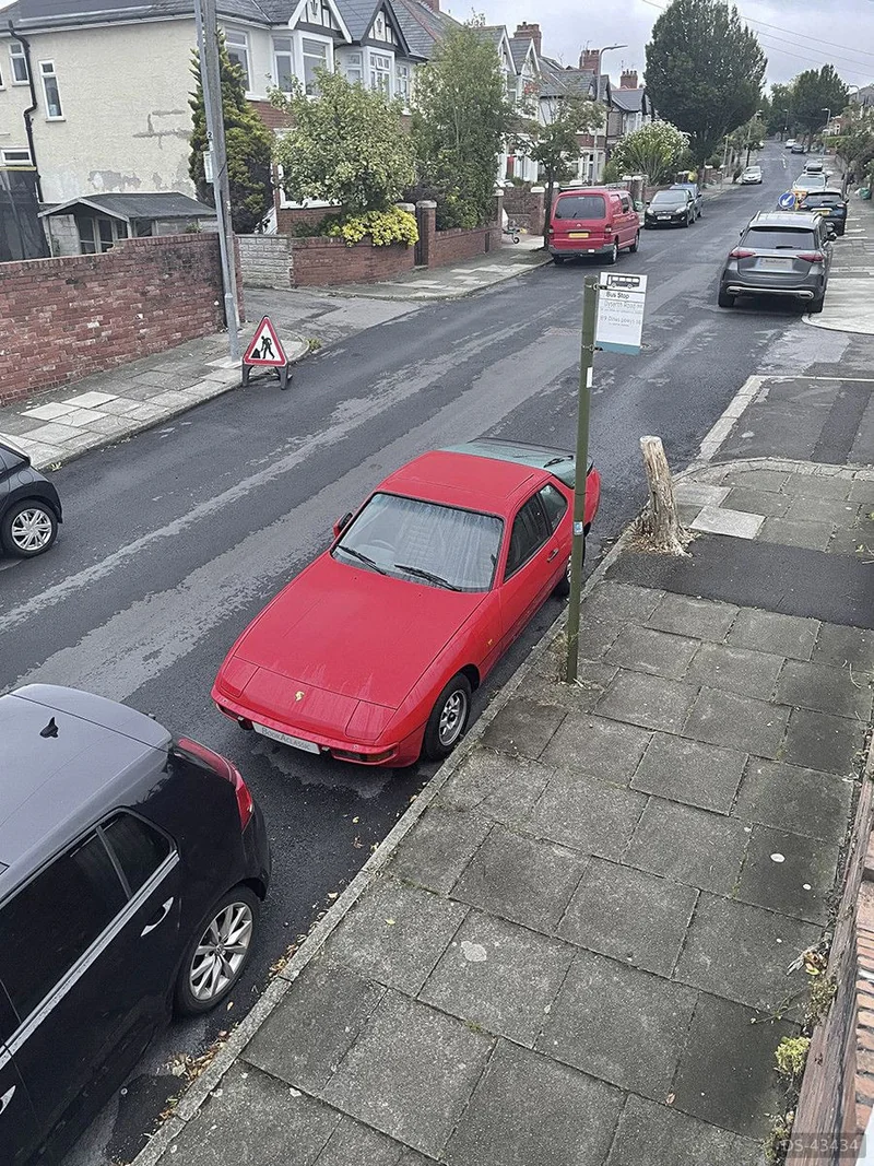1983 Porsche 924 in Penarth 2