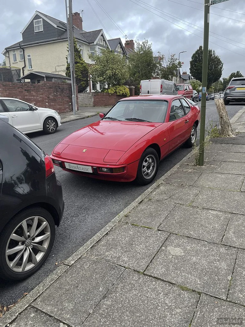 1983 Porsche 924 in Penarth 3