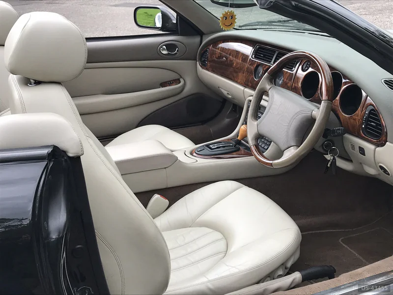 1999 Jaguar Xk8 Convertible in Glasgow 6