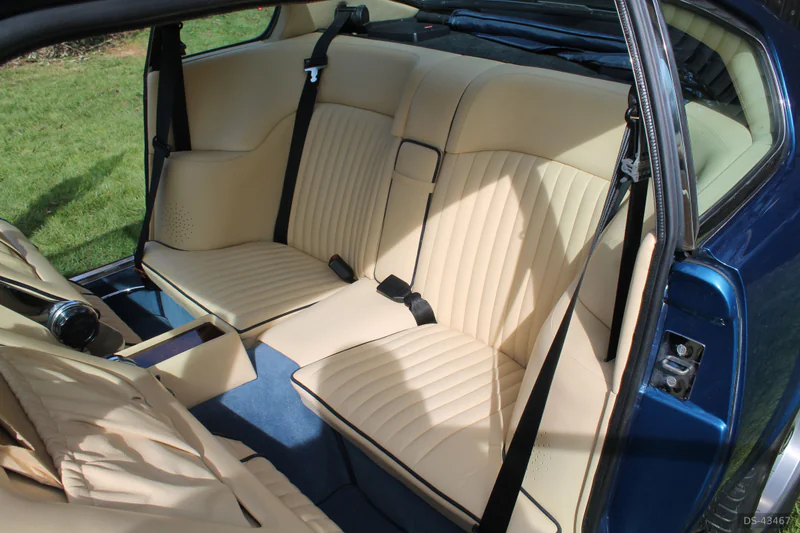 1984 Aston Martin V8 Vantage in Windsor 6