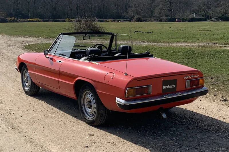 1972 Alfa Romeo Spider in Romsey 6