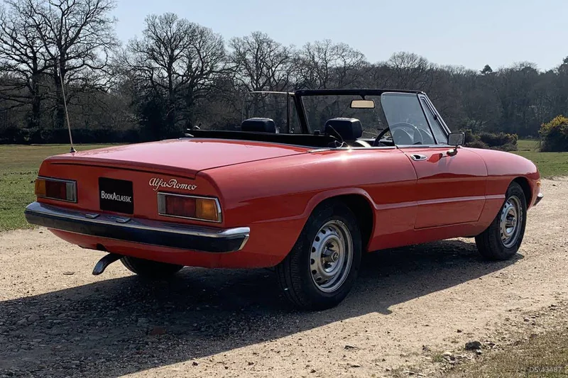 1972 Alfa Romeo Spider in Romsey 7