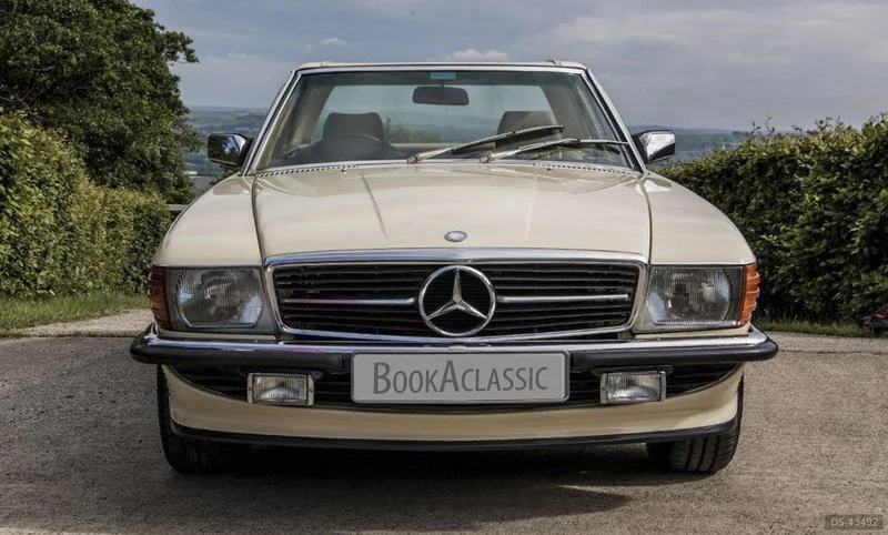 1989 Mercedes-Benz 300sl in Presotn 3