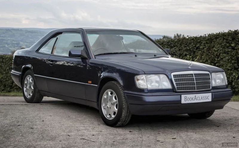 1994 Mercedes-Benz E220 in Preston