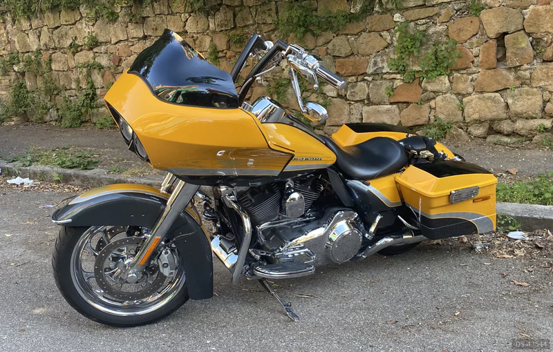 2009 Harley-Davidson Road Glide Cvo in Roma